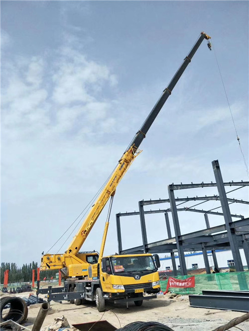 永福县超高层建筑钢结构吊装案例